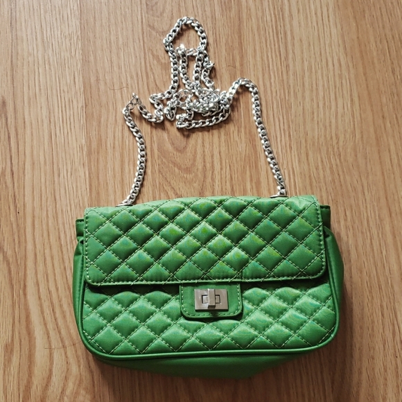 Olsen crossbody bag with chain - Picture 1 of 5